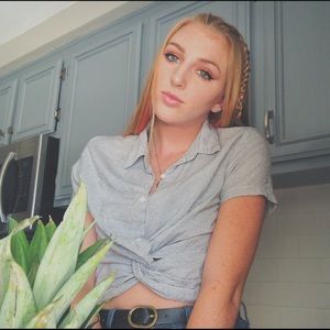 Meet your Posher, Carly